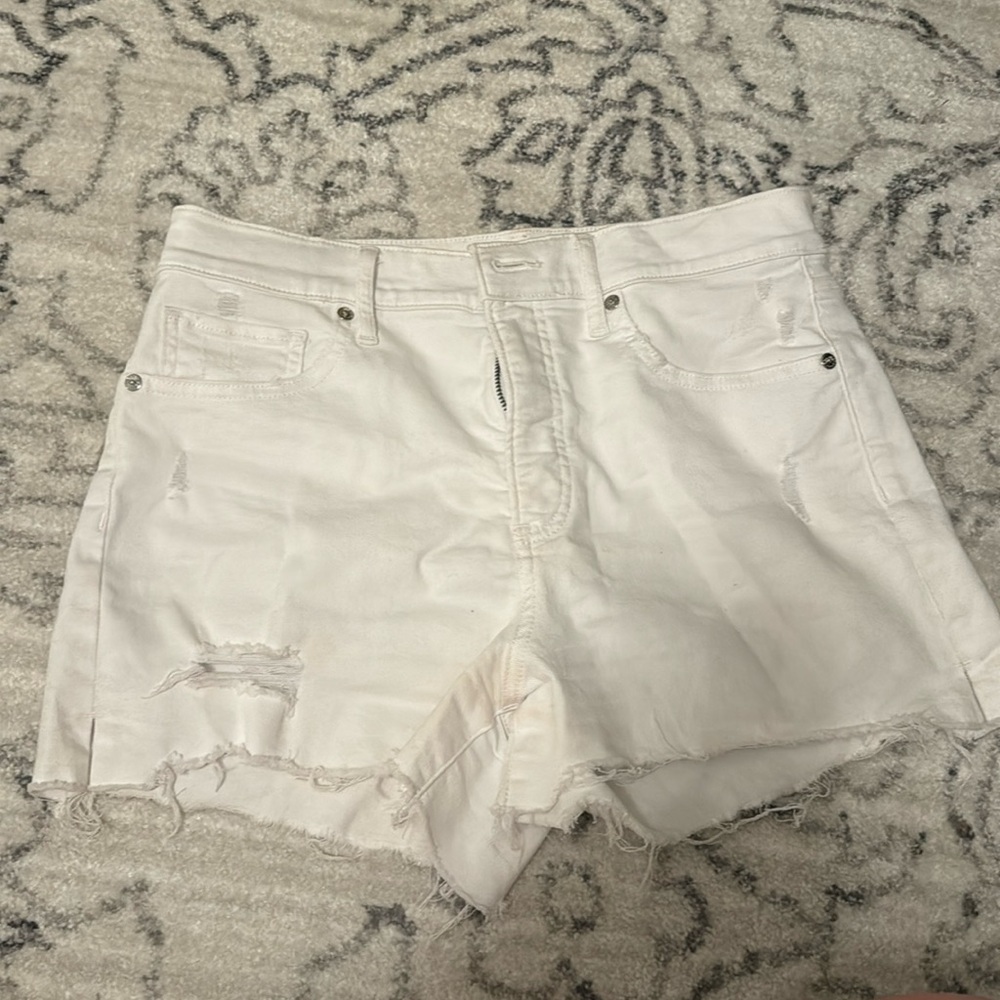 express white jean shorts!